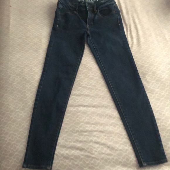 American Eagle dark wash jeans SIZE 0 short LENGT - Picture 2 of 3